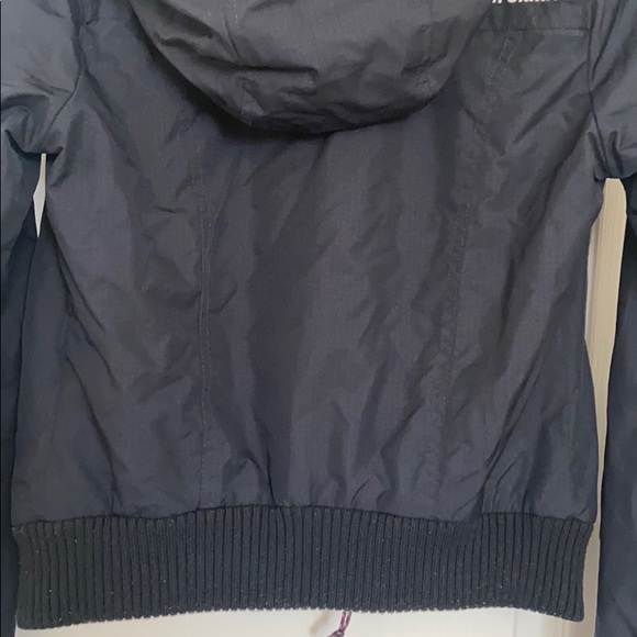 HOLLISTER ALL WEATHER JACKET (with hood) - Picture 11 of 13